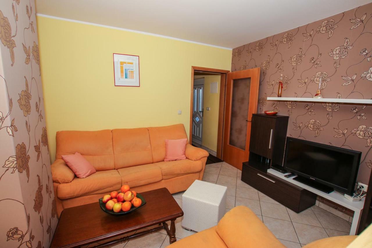 Apartmani Ljubica 波雷奇 外观 照片