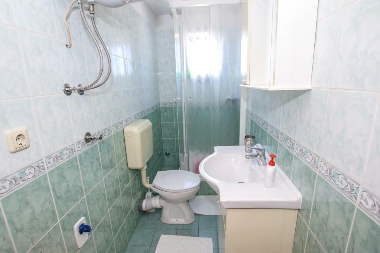 Apartmani Ljubica 波雷奇 外观 照片